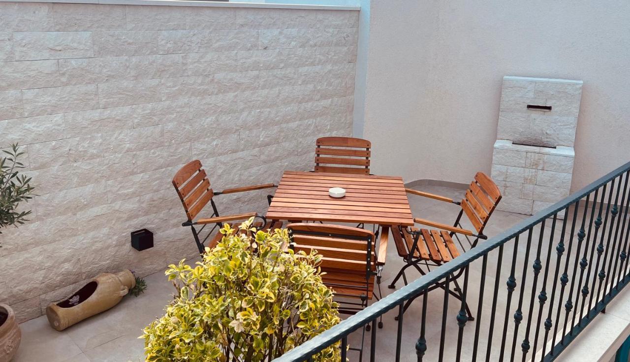 Croatica Apartments Crikvenica Exterior foto